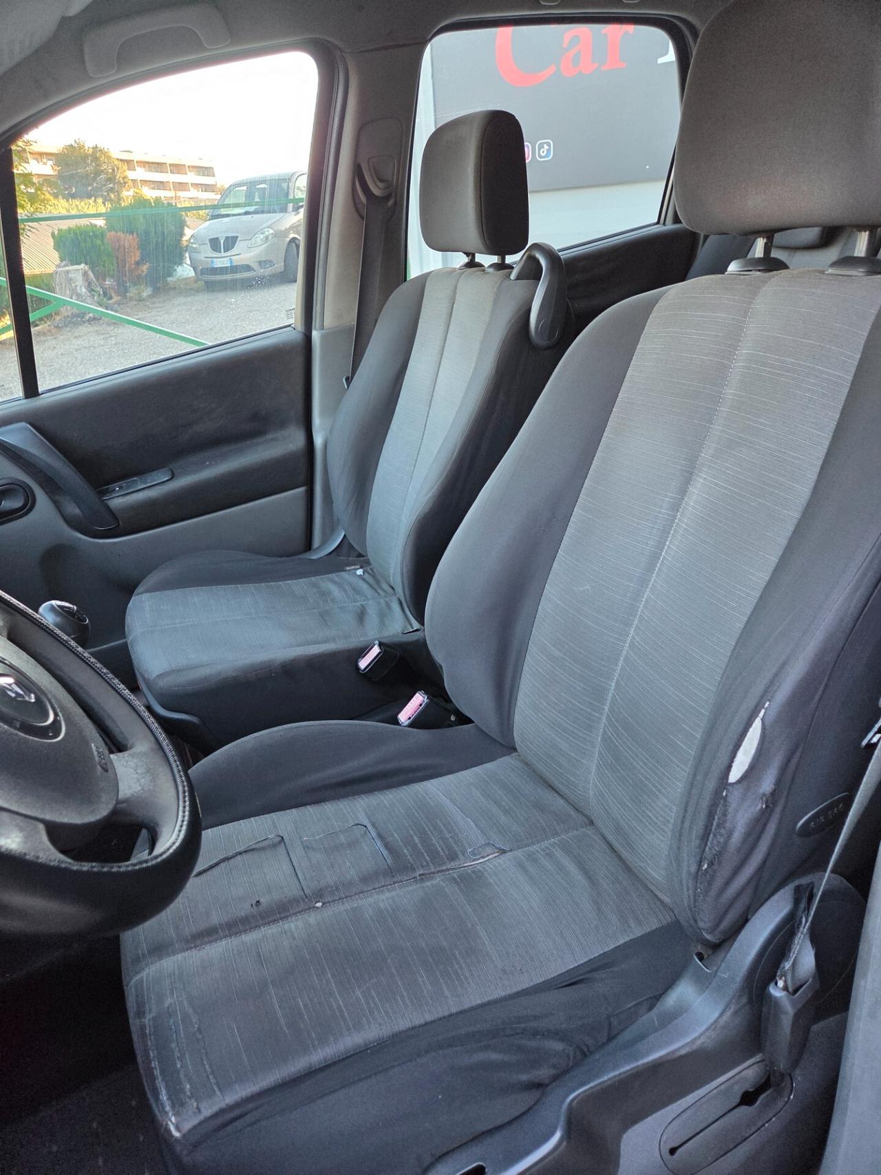 Renault Scenic Grand Scénic 1.5 dCi/100CV Confort Auth.