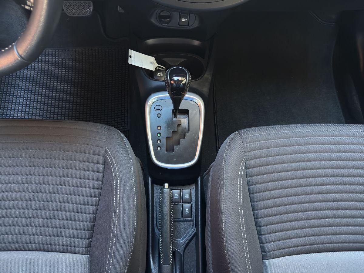 TOYOTA - Yaris - 1.5 Hybrid 73CV 5p.Trend "Platinum Ed."