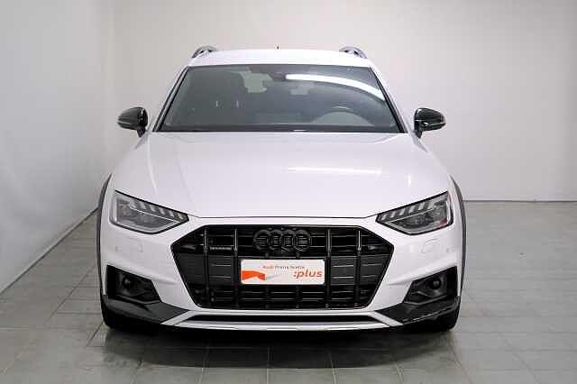 Audi A4 40 TDI 204 CV S tronic Identity Contrast