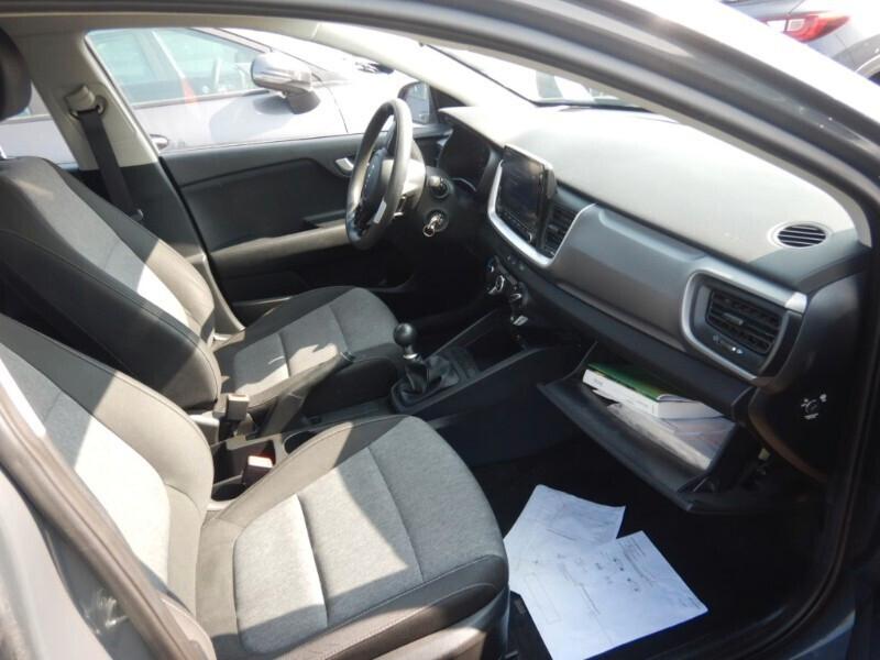 Kia Stonic 1.2 DPI Urban / NEOPATENTATI
