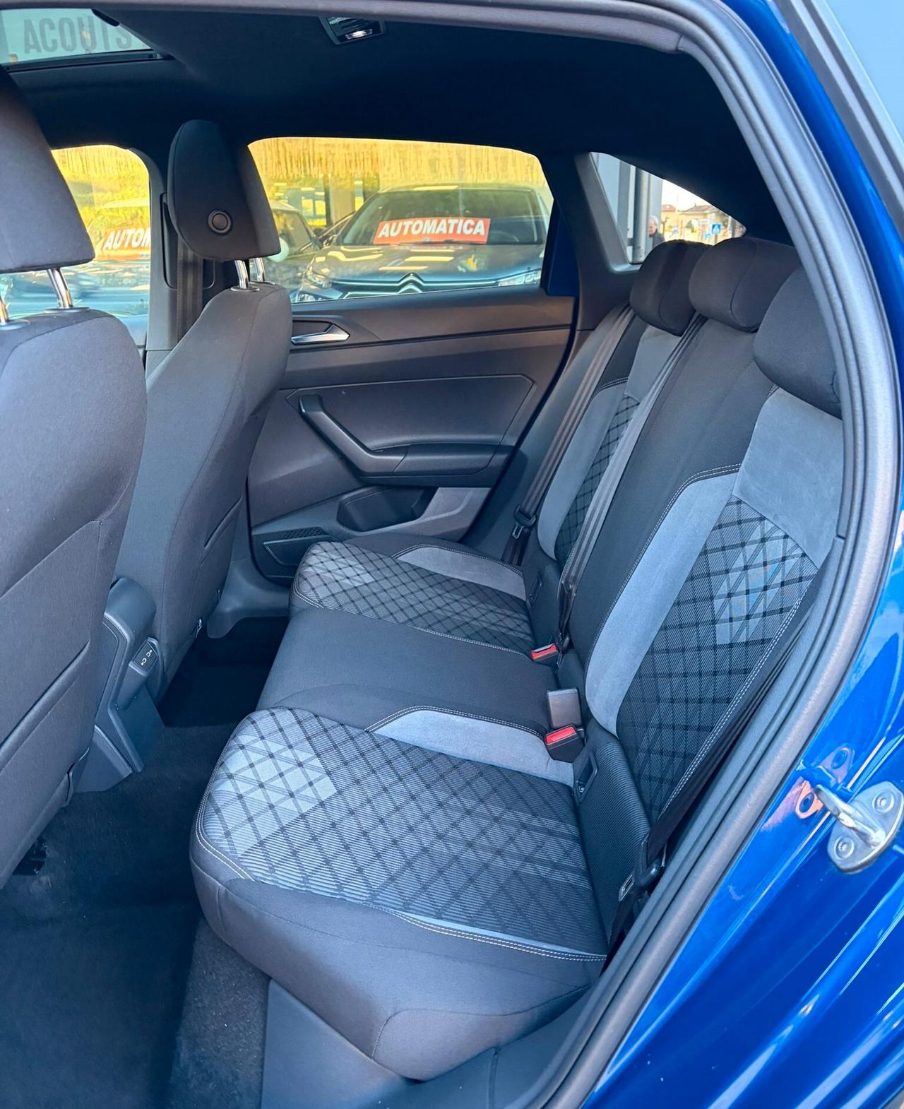 Volkswagen Taigo 1.0 TSI 110 CV R-Line