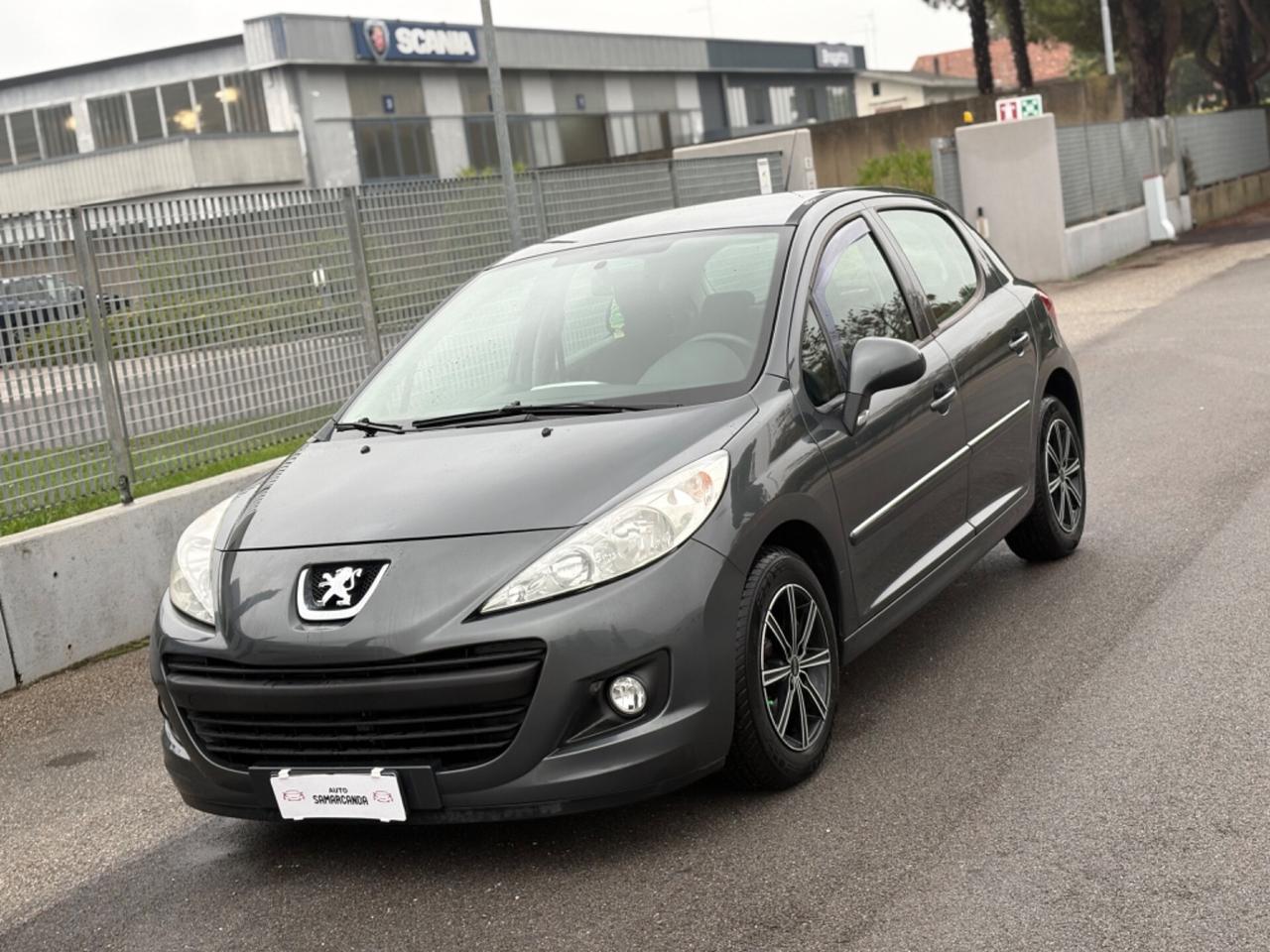 Peugeot 207 Plus 1.4 8V 75CV 5p. ECO GPL