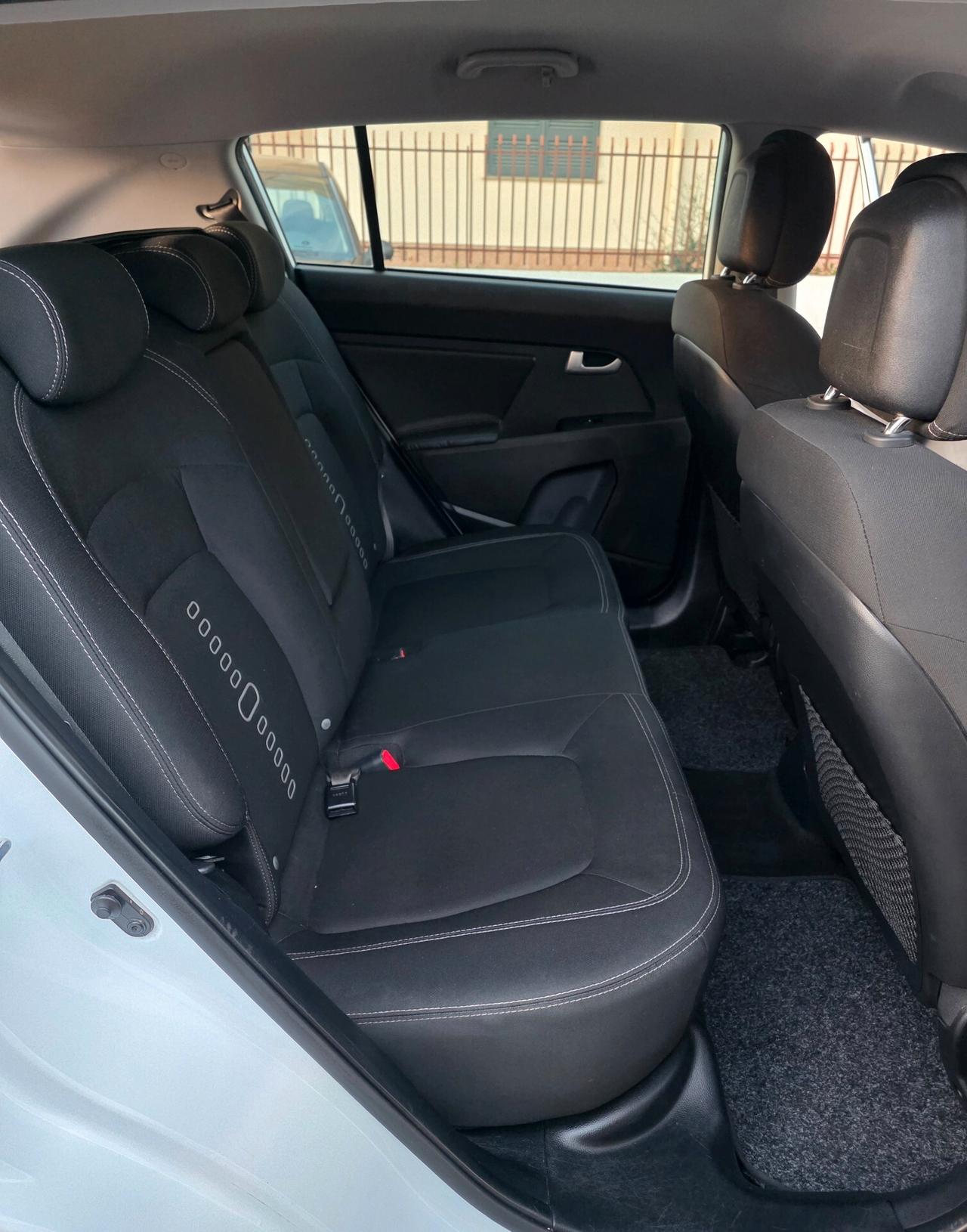 Kia Sportage 1.7 CRDI VGT 2WD Active