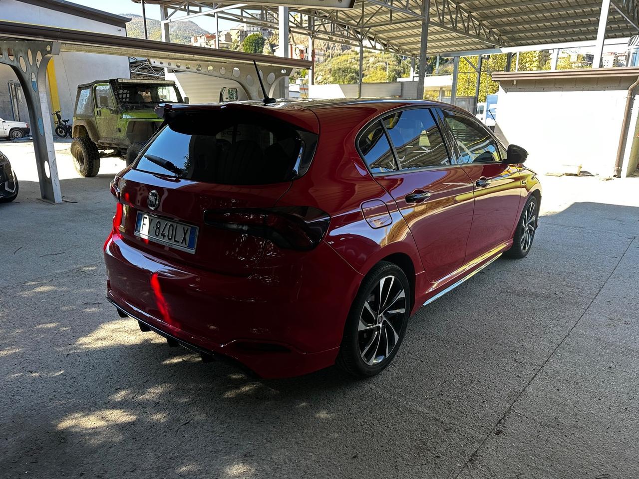 Fiat Tipo 1.6 Mjt S&S 5 porte Sport