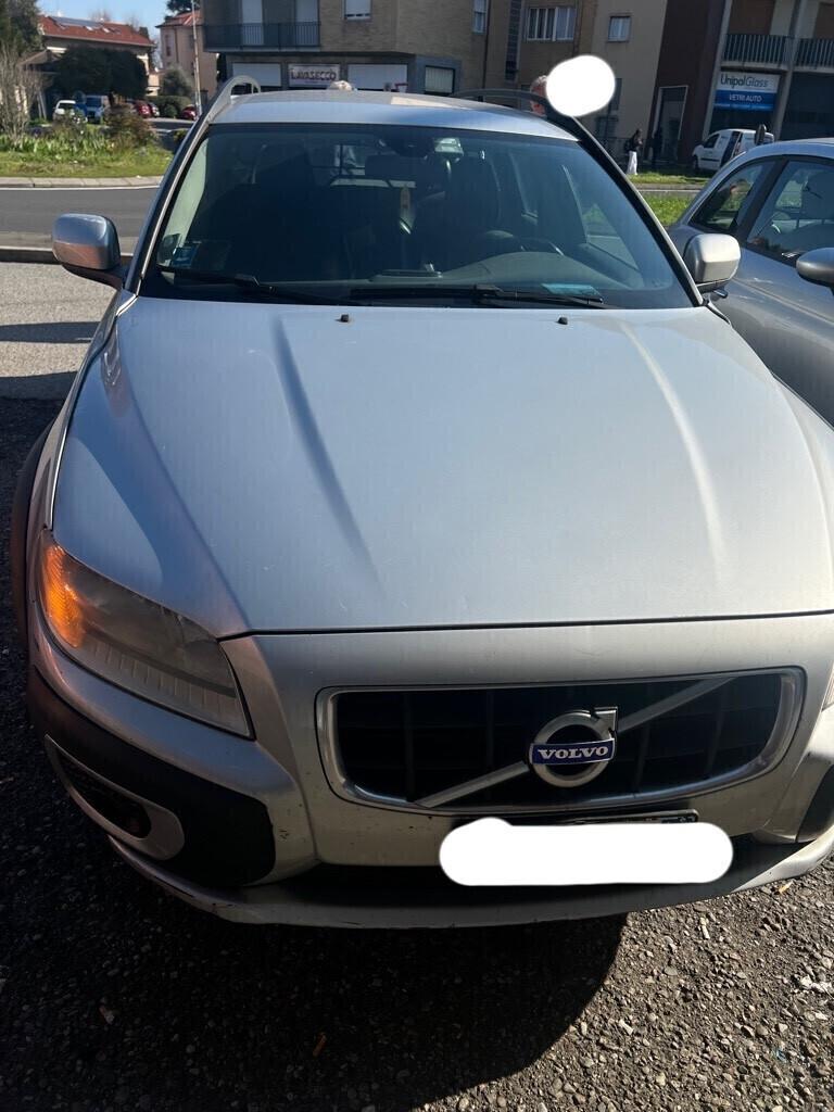 Volvo XC 70 XC70 D5 205 CV AWD Gancio traino