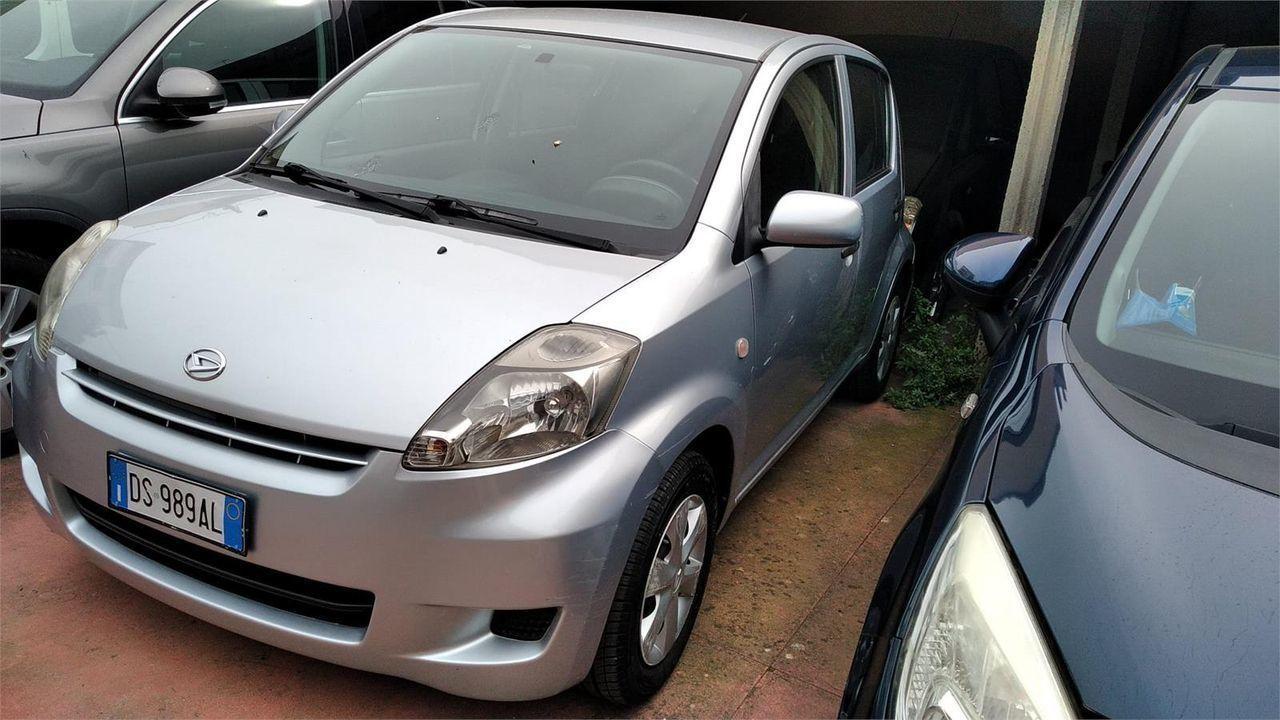 Daihatsu Sirion 1.0 12V CB DA NEOPATENTATI