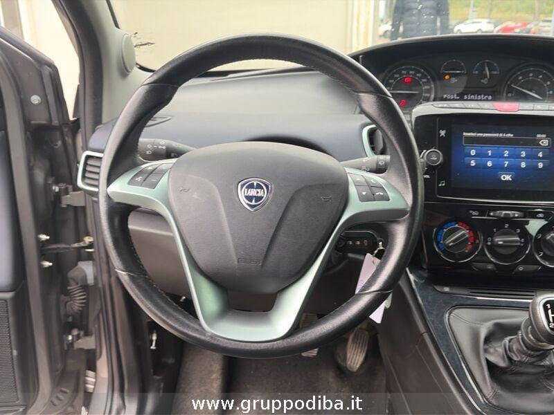 Lancia Ypsilon III 2021 1.0 firefly hybrid Gold Plus s&s 70cv 5p.t