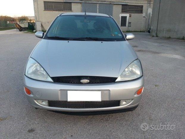 Ford Focus 1.8 TDCi 115CV 5p. Zetec