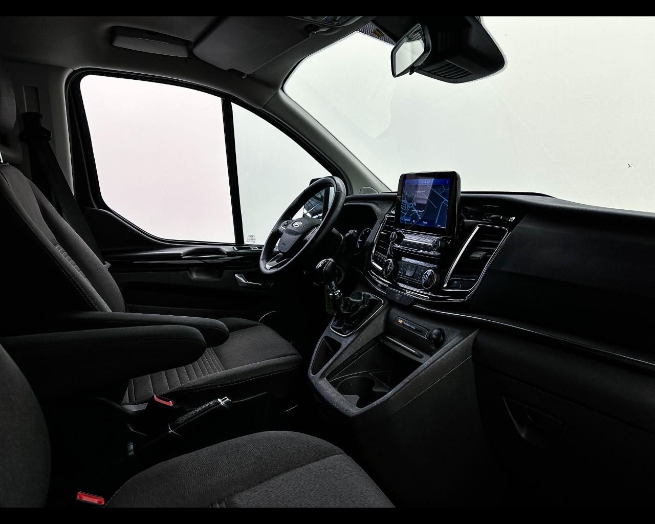 FORD Tourneo Custom 1ª s - Tourneo Custom 320 2.0 EcoBlue 130CV MHEV PC Titanium