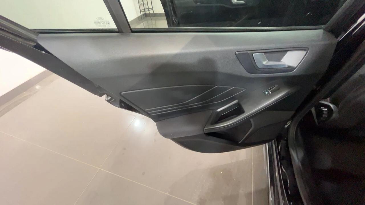 Ford Focus 1.0 EcoBoost Hybrid 155 CV 5p. ST-Line