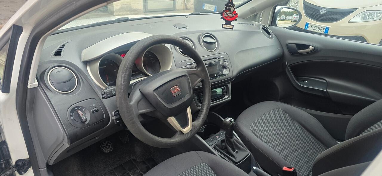 Seat Ibiza 1.2 70 CV 5p. Vendo con.passagio conpreso occasione più revisione x2 anni