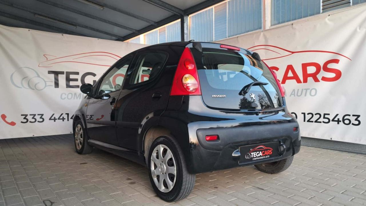 Peugeot 107 1.0 68CV 5p. Desir
