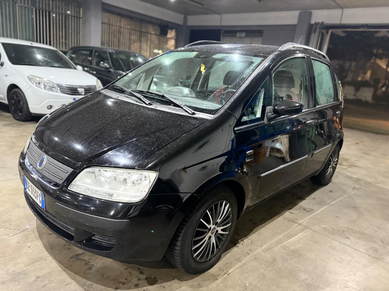 Fiat Idea 1.2 16V BlackLabel GANCIO TRAINO