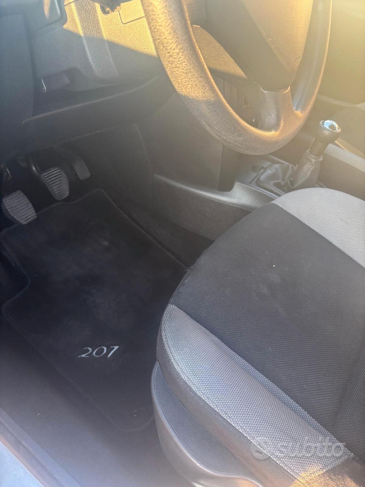 Peugeot 207 1.4 88CV 5p. XS