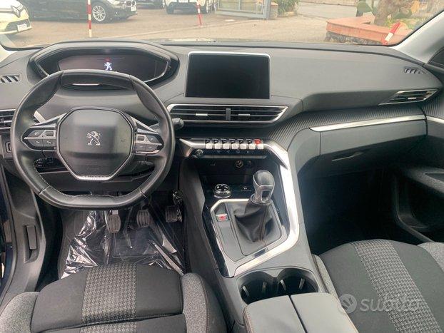 Peugeot 5008 1.5 HDI 130