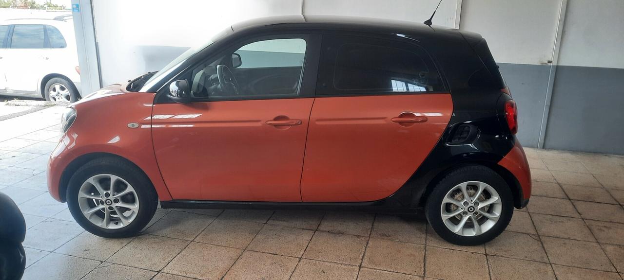 Smart ForFour 70 1.0 Youngster