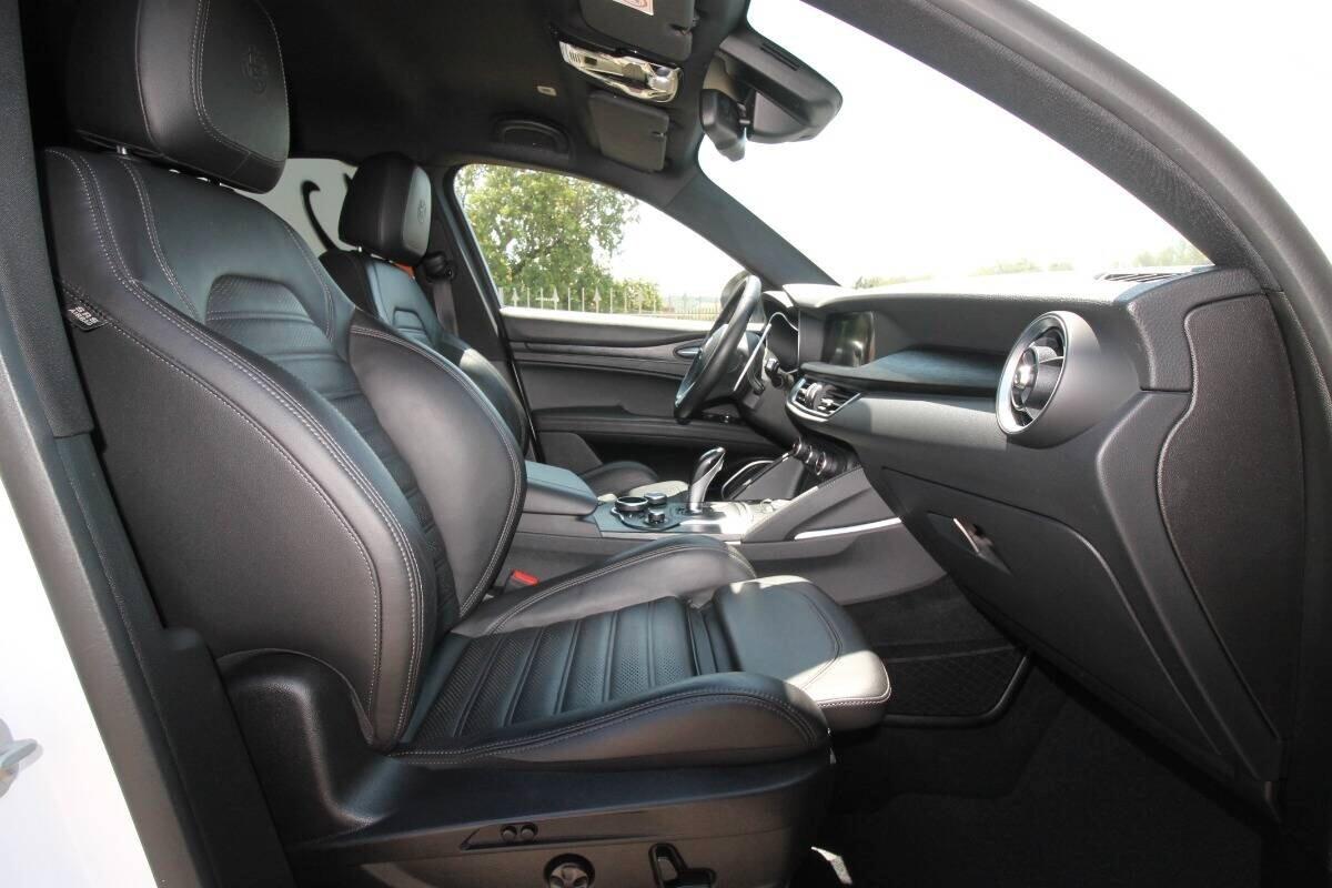 Alfa Romeo Stelvio td 210 AT8 Q4 B-Tech|12.2019