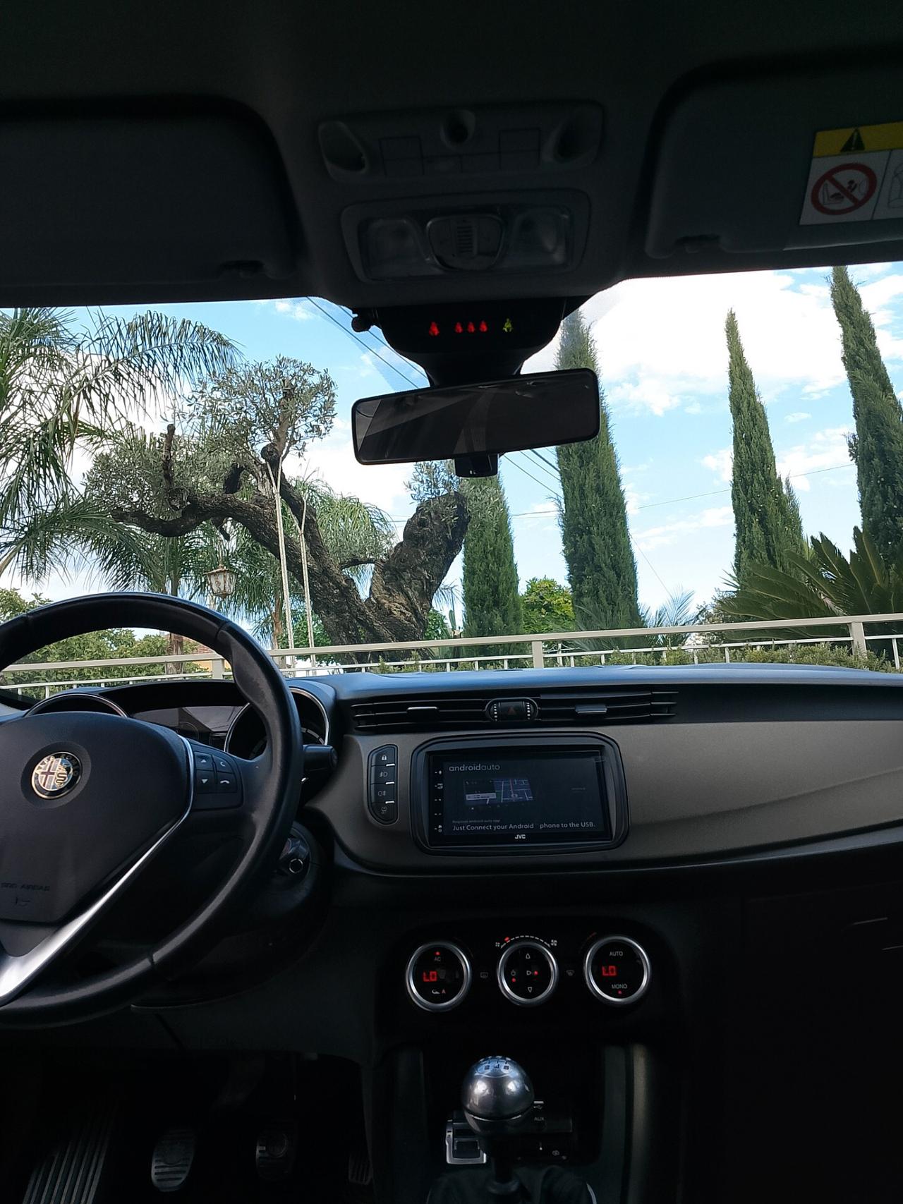 Alfa Romeo Giulietta 1.6 JTDm-2 105 CV Exclusive