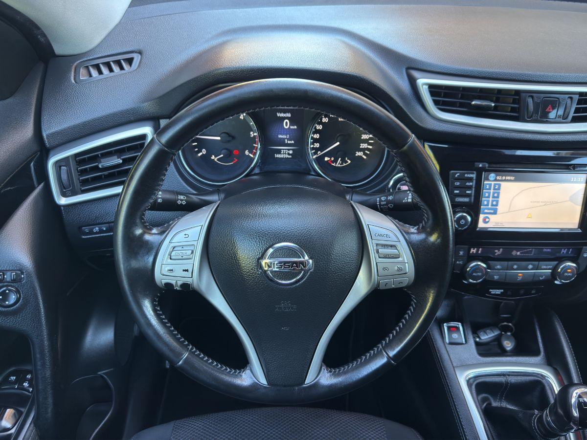 NISSAN - Qashqai - 1.5 dCi 110CV Tekna TETTO TELECAMERA 360Â°