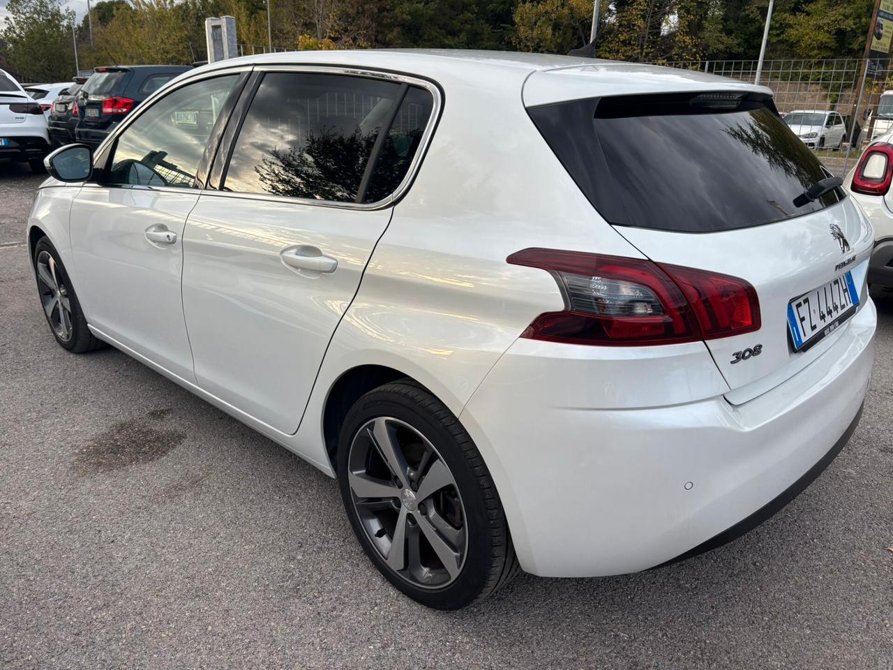 Peugeot 308 BlueHDi 130 S&S Allure