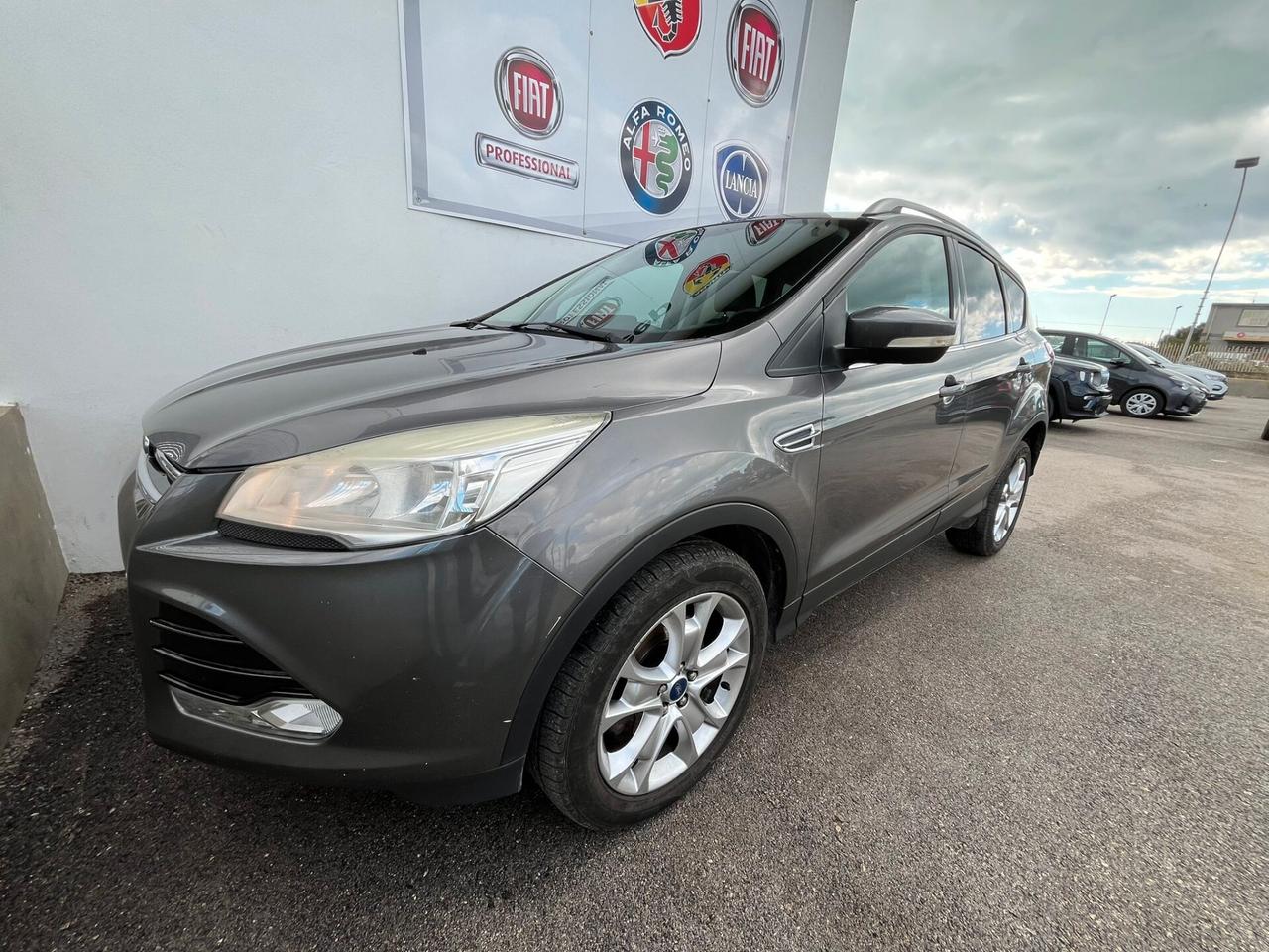 Ford Kuga 2.0 TDCI 163 CV 4WD Powershift Titanium