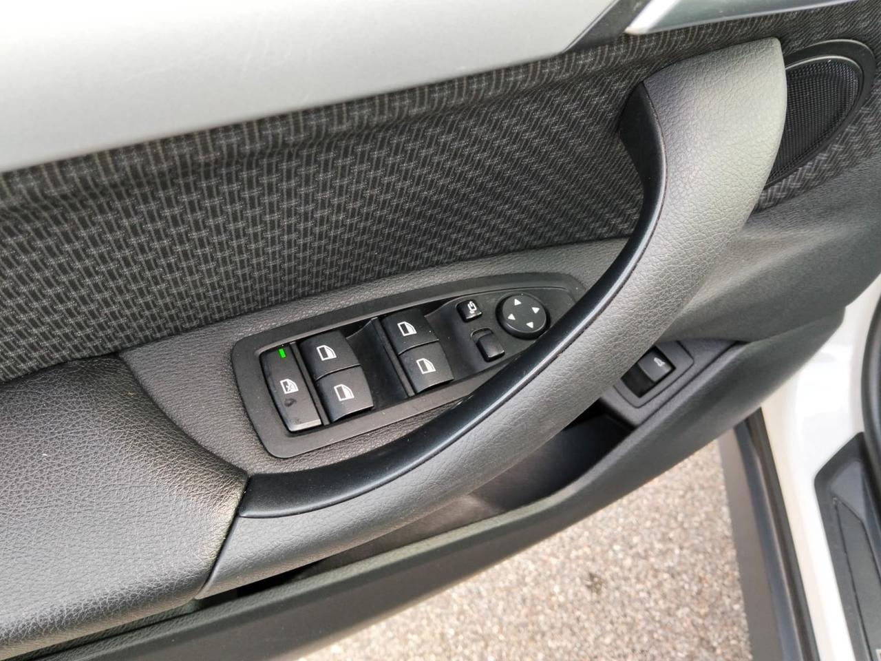 Bmw X1 xDrive18d Automatik*Navi*Camera*Cruise*Pdc