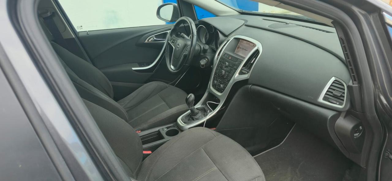 Opel Astra 2.0 CDTI 165CV Sports Tourer Cosmo S