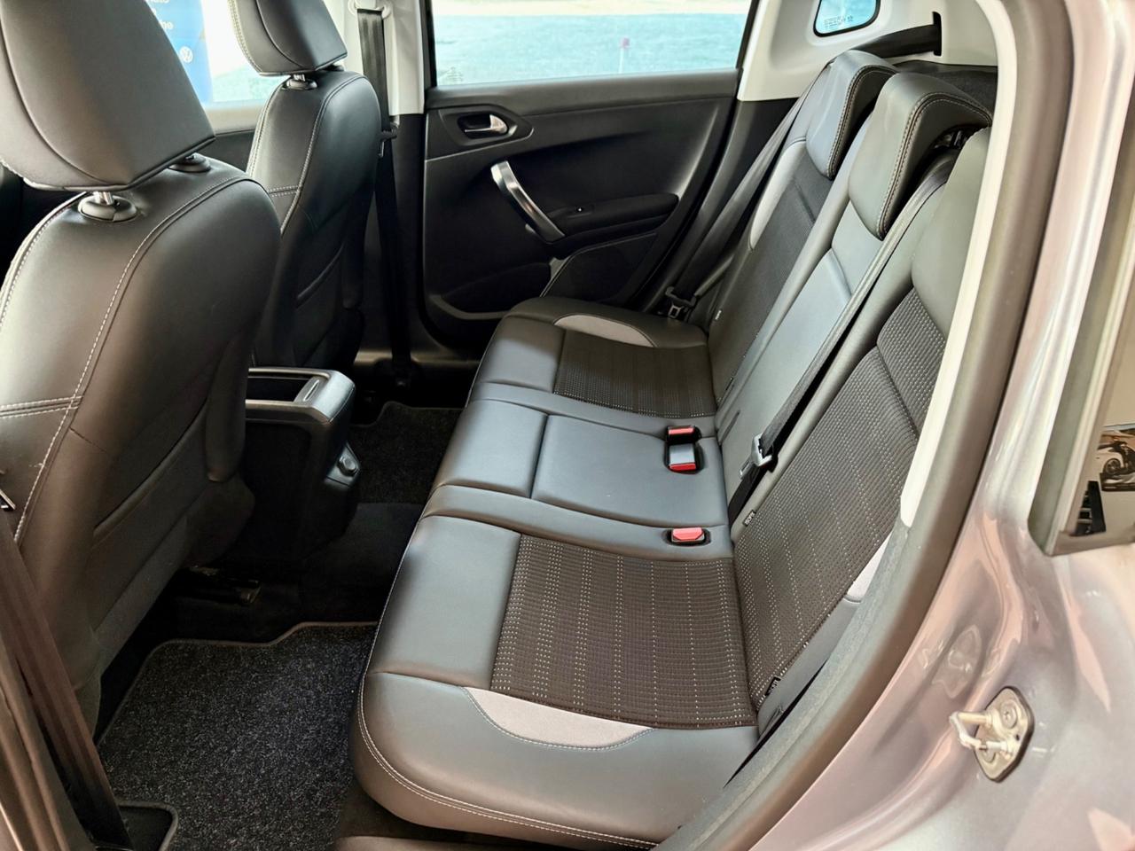 Peugeot 2008 1.6HDi 120cv Euro6