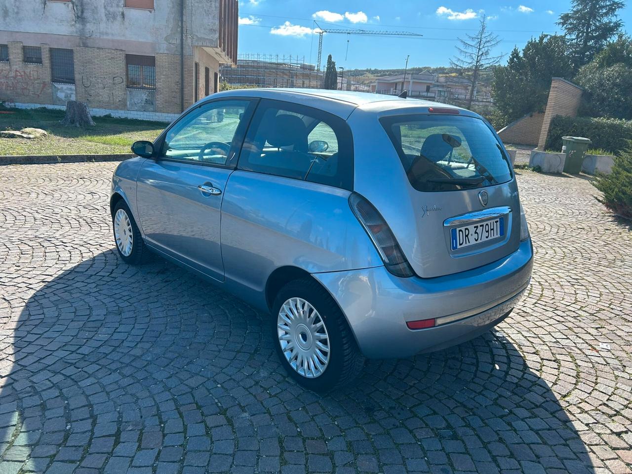 Lancia Ypsilon 1.3 MJT 75 CV Oro Targa DR379HT