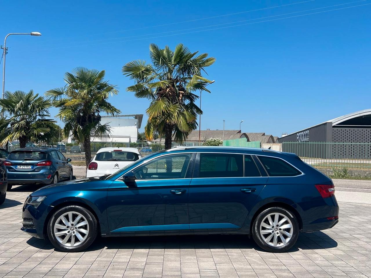 Skoda Superb 2.0 TDI EVO 200 CV SCR DSG Wagon Executive