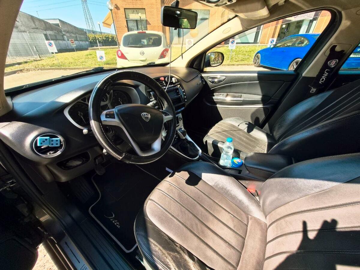 Lancia Delta 1.4 tjt Silver ecochic Gpl 120cv my14