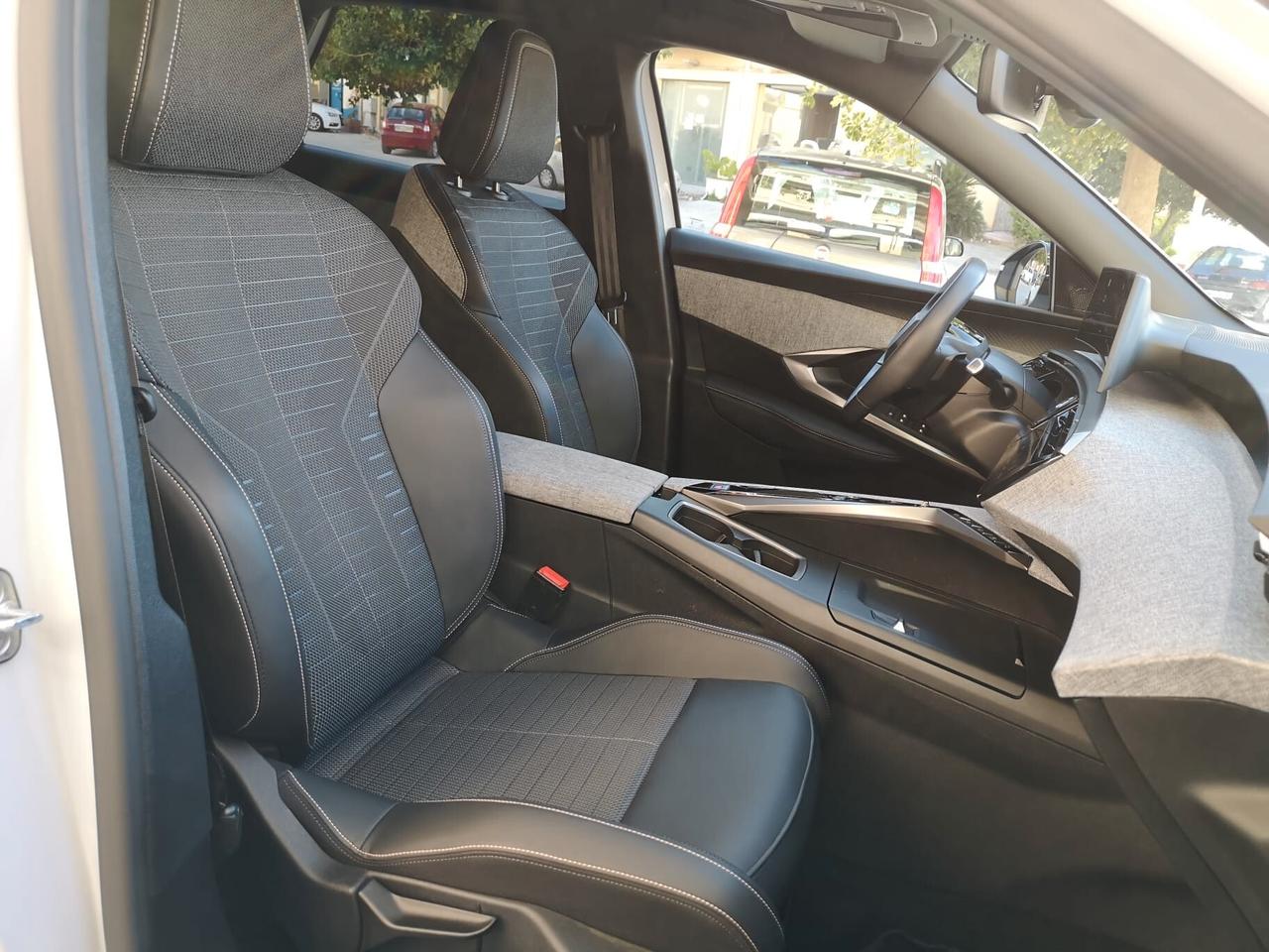 PEUGEOT 3008 Hybrid 136CV e-DCS 6 Allure Pack 2024