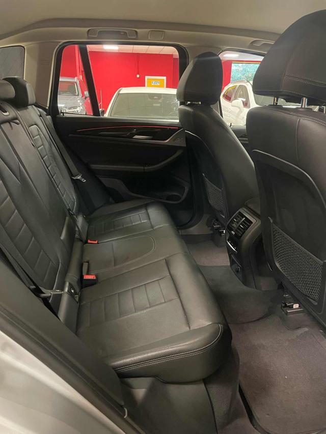 BMW X3 xDrive30i Luxury*NAVI/PELLE/PDC/LED*
