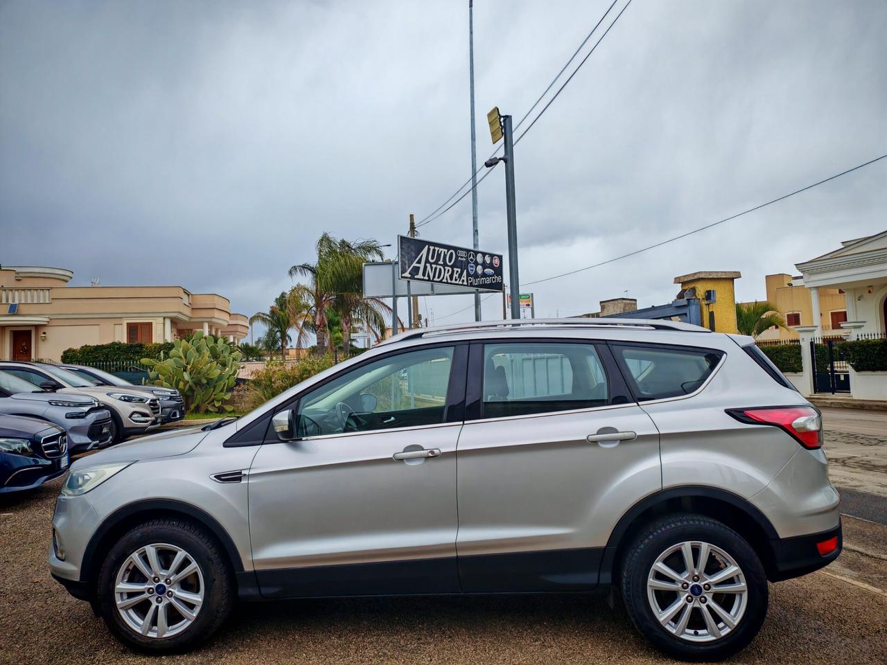 Ford Kuga 1.5 TDCI 120 CV 2WD Titanium 2018