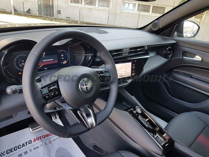 Alfa Romeo Junior Junior 1.2 ibrida Q4 145cv edct6