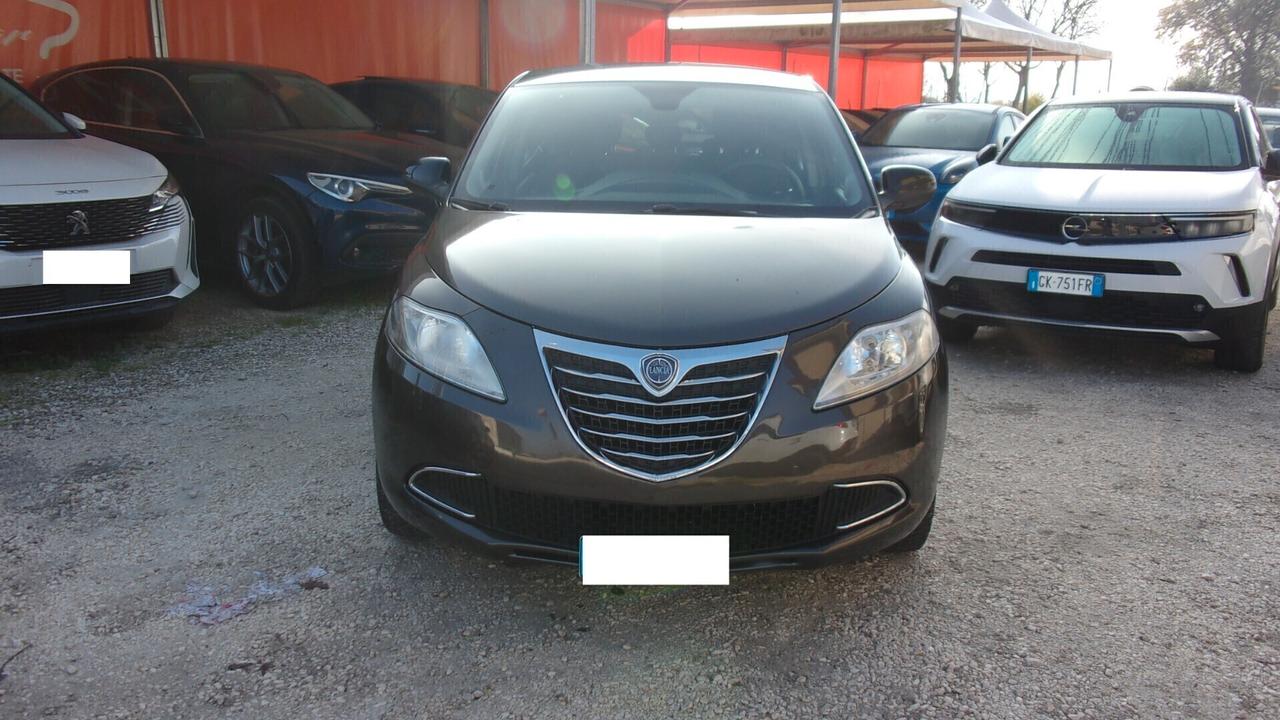 Lancia Ypsilon 1.2 69 CV 5 porte S&S Gold
