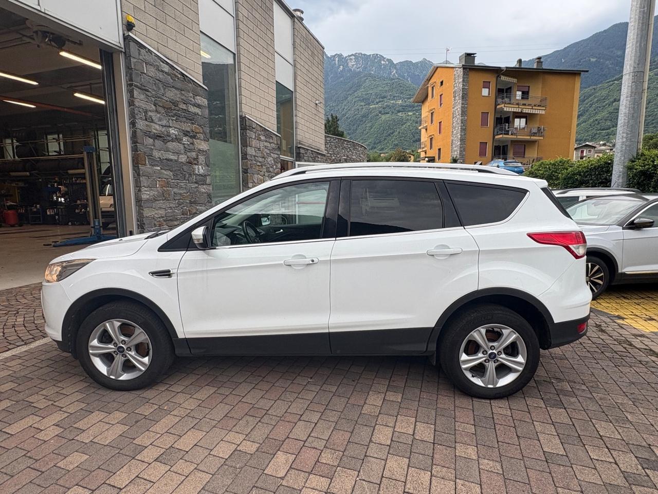 Ford Kuga 2.0 TDCI 140 CV 4WD Titanium