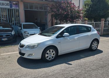 Opel Astra 1.4 16V Twinport 5 porte Enjoy