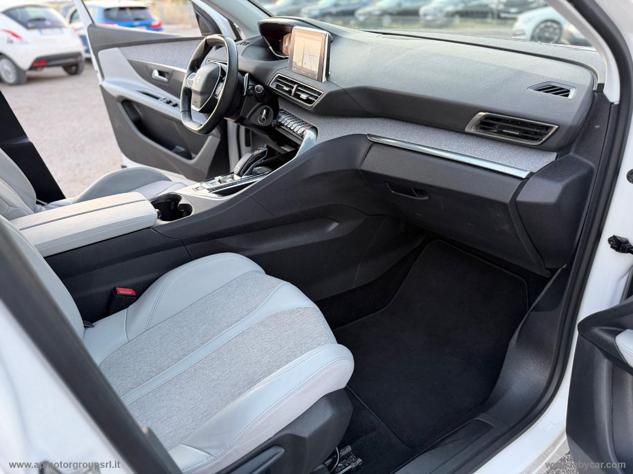PEUGEOT 3008 BlueHDi 130 S&S EAT8 Allure