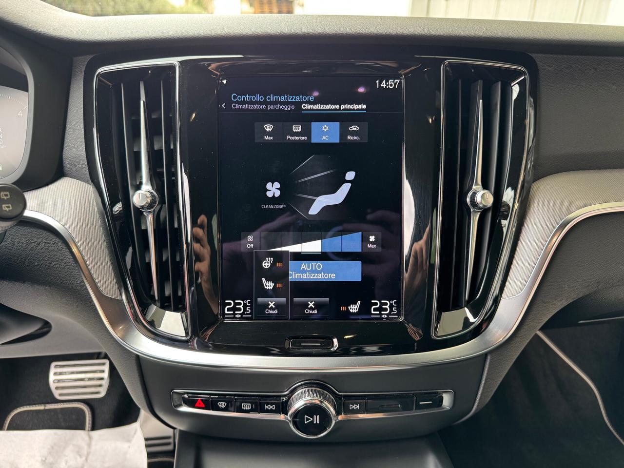 Volvo V60 2.0 b4 R-Design Hybrid GARANZIA 24 MESI