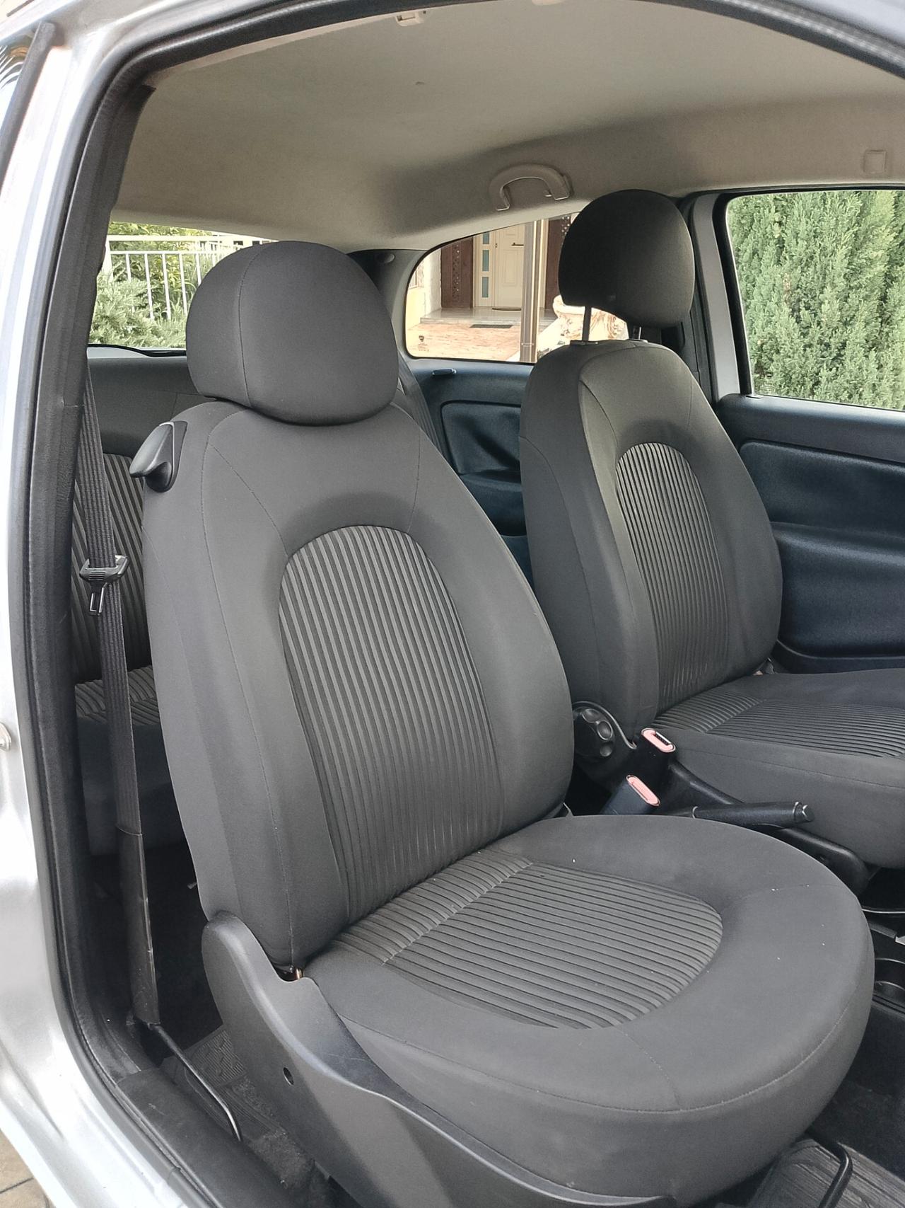 Lancia Ypsilon 1.4 Argento Ecochic GPL