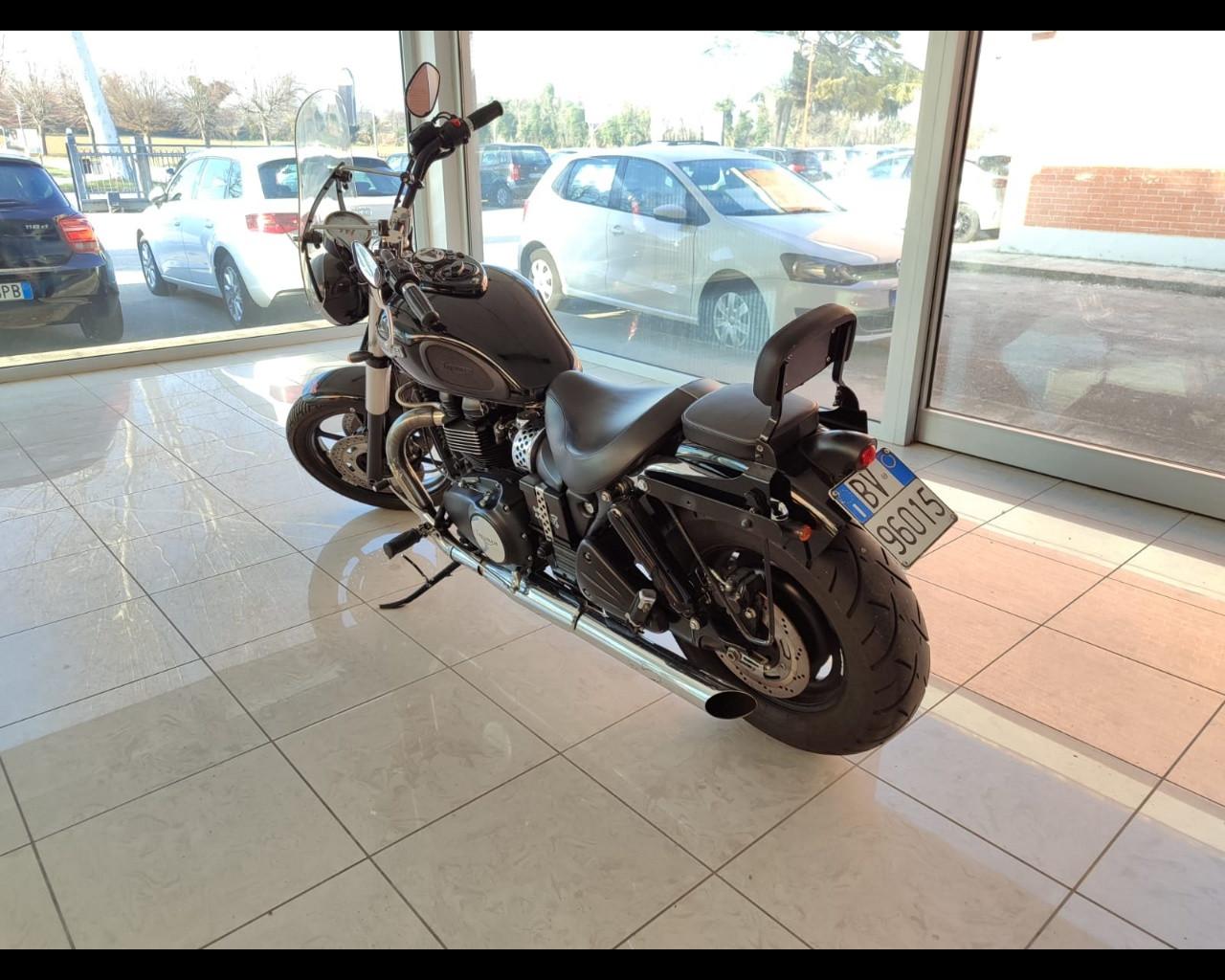 TRIUMPH TRIUMPH CUSTOM - TRIUMPH MOTO CUSTOM ROCKET 3