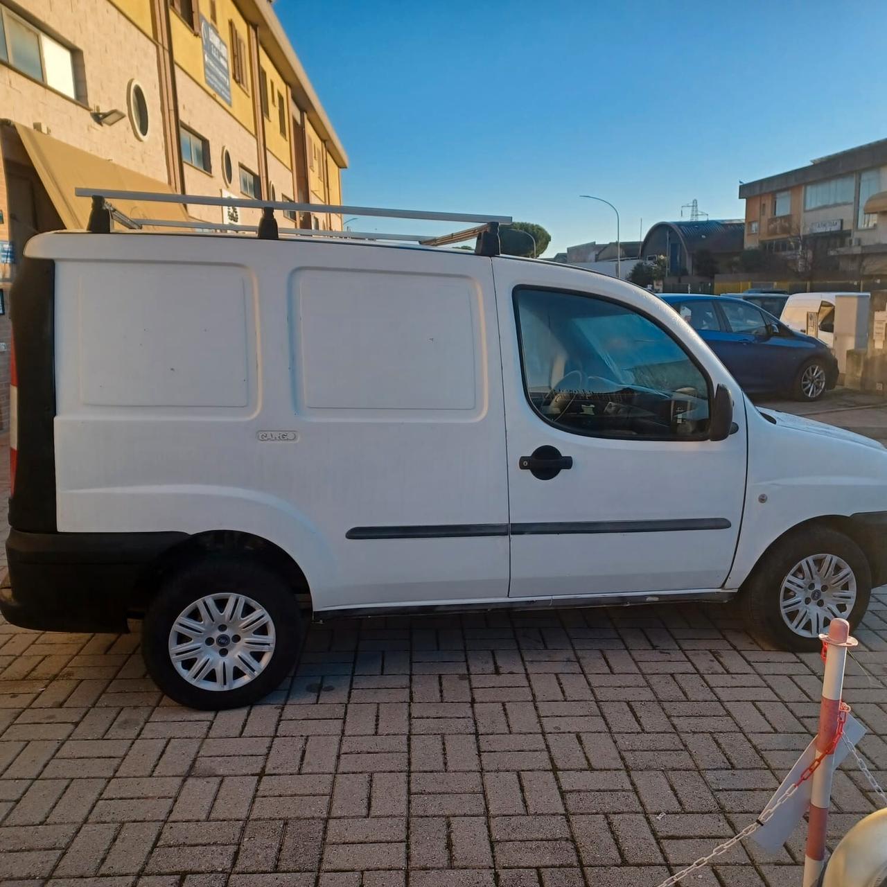 147.038 KM FIAT DOBLO 1.2 FURGONE 2 POSTI