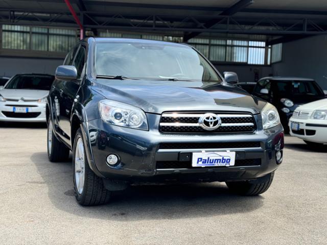 TOYOTA RAV 4 RAV4 2.2 D-4D 177 CV 4x4 Luxury