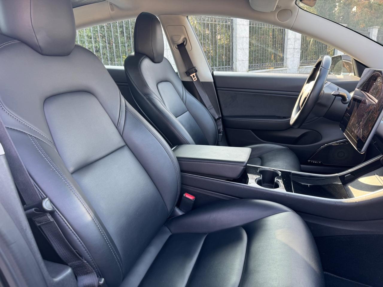Tesla Model 3 Long Range Dual Motor AWD