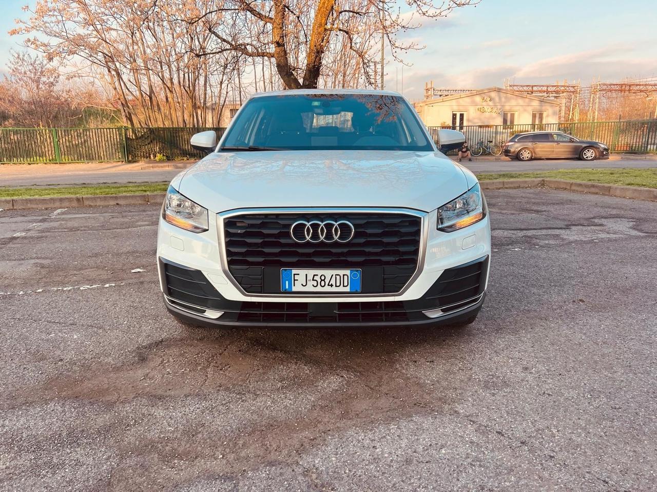 Audi Q2 1.6 TDI S tronic Business