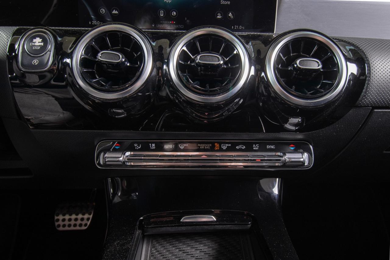 Mercedes-Benz CLA 200 D Premium Amg Auto 150cv Shooting Brake