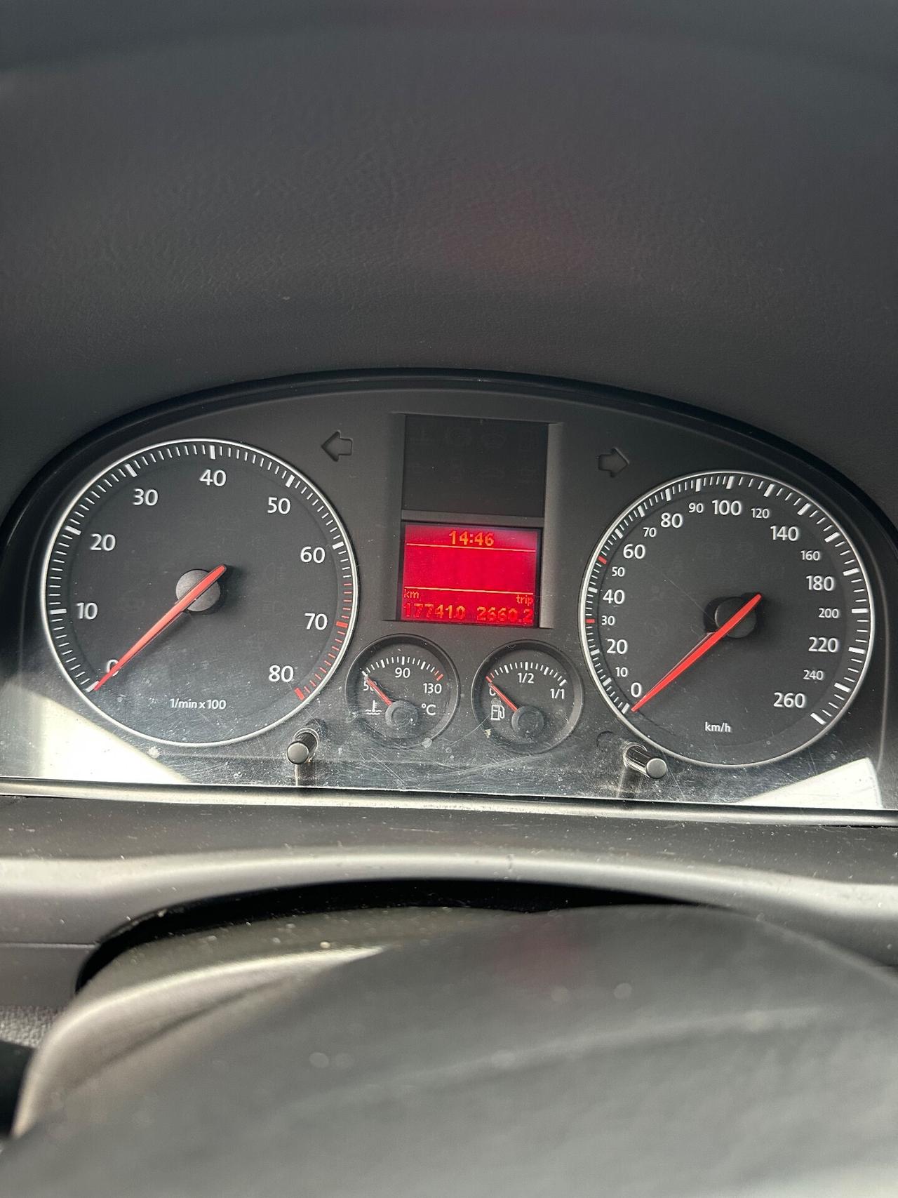 Volkswagen Touran 1.6 Trendline Bifuel G