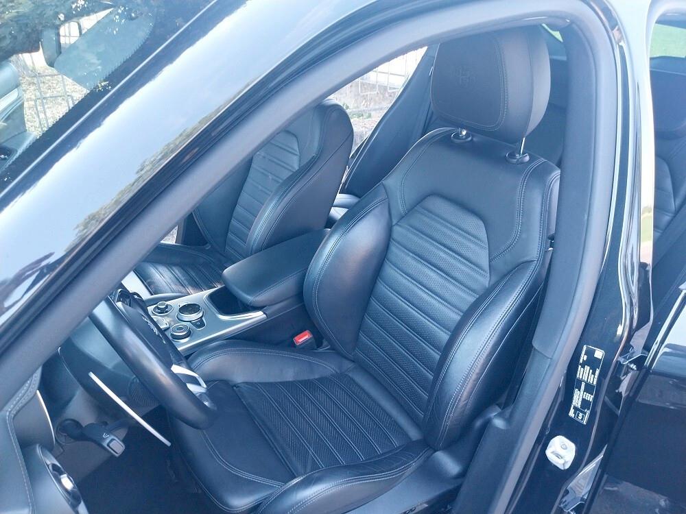 Alfa Romeo Stelvio 2.2 Mjtd II 210 CV AT8 Q4 Veloce