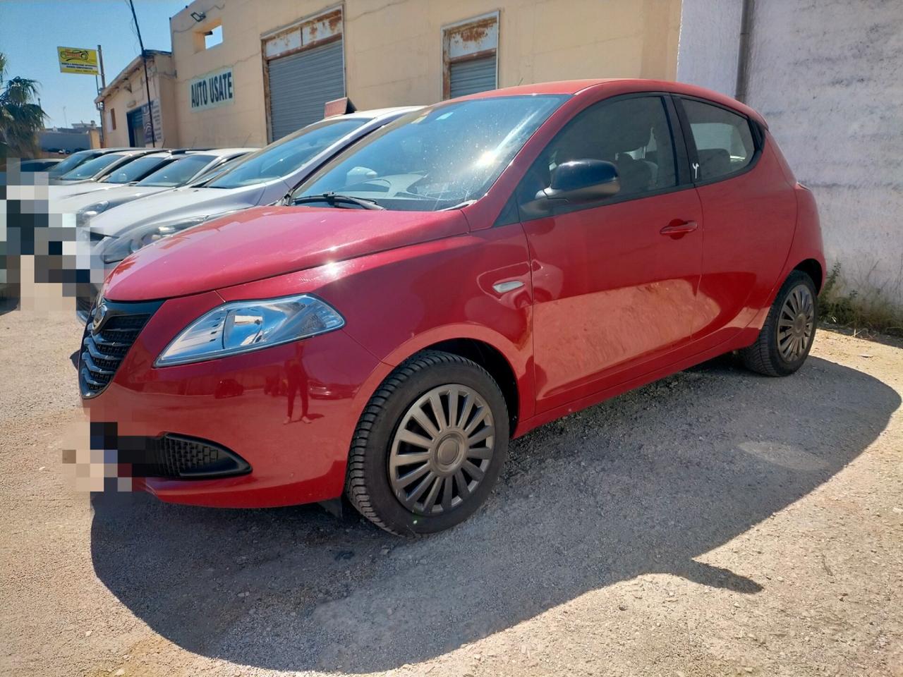 Lancia Ypsilon 1.2 69 CV 5 porte Silver